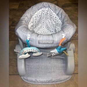 Summer sit me up chair